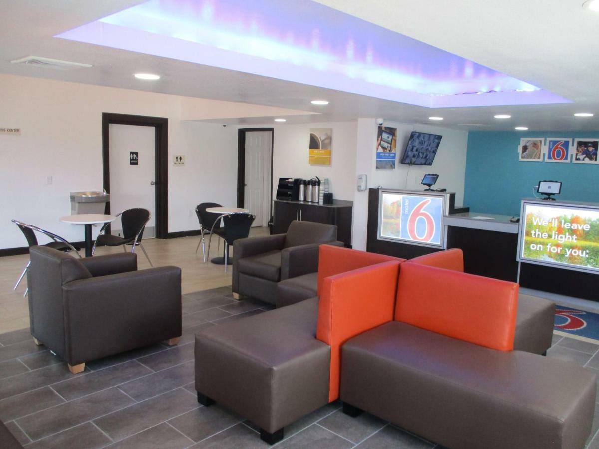Motel 6 Chattanooga - Airport Экстерьер фото